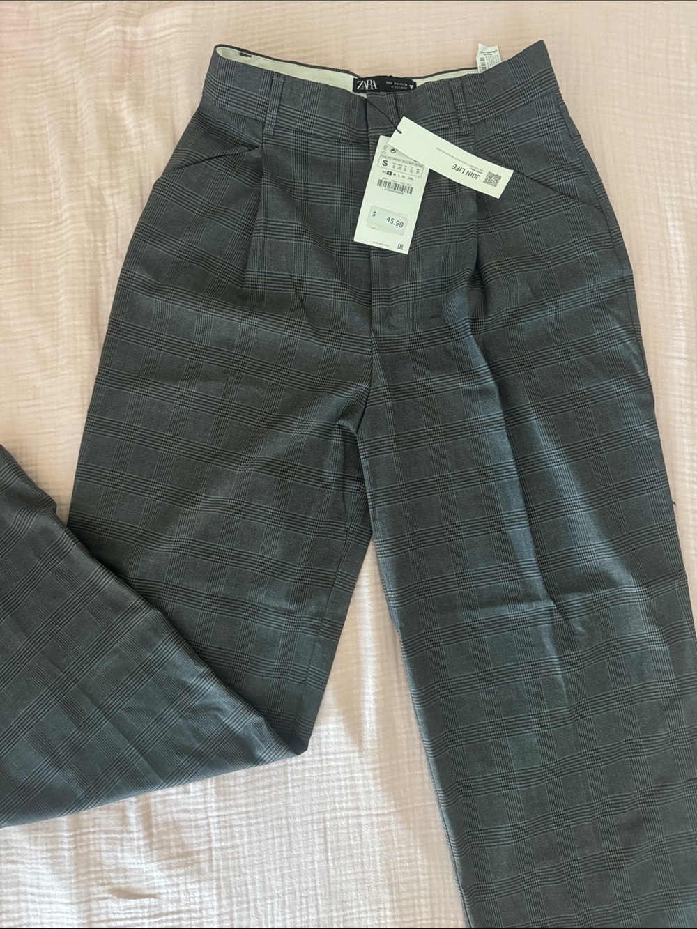Zara women’s Dark Gray Glen Plaid Pants